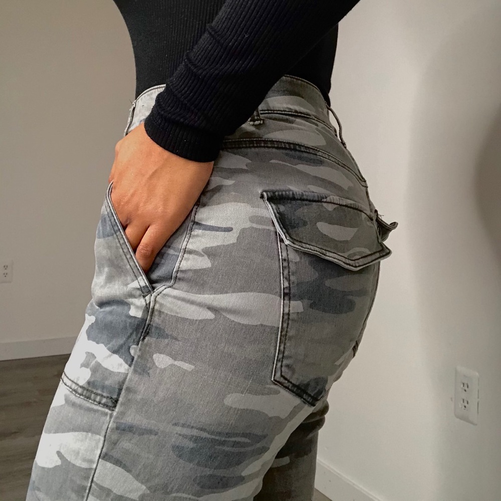 EXPRESS High Waisted Camo Pant